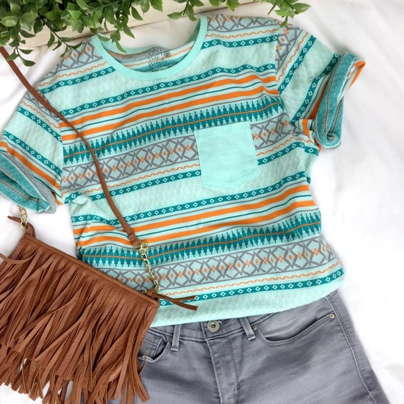 🍍On The Byas Tee - Picture 2 of 5